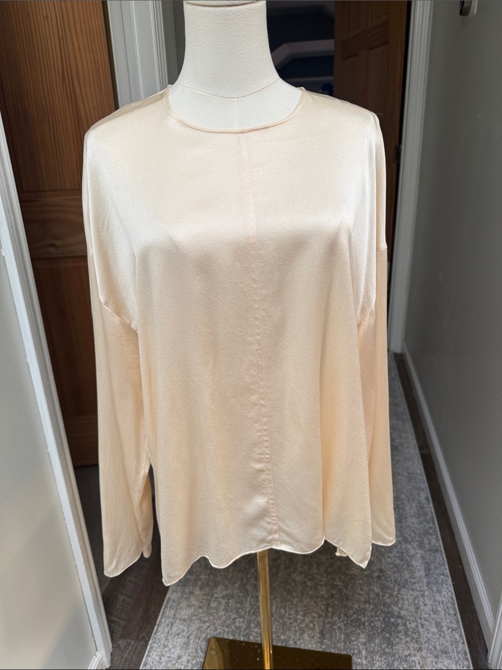 Women's Seamed Front Blouse No Tag special